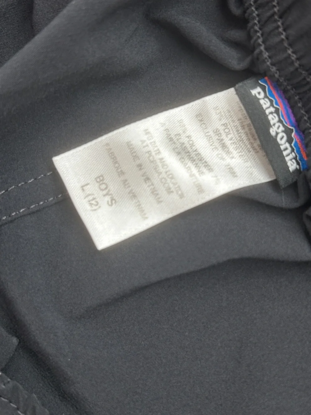Patagonia‎ Boys Black Board Shorts Size Large 12